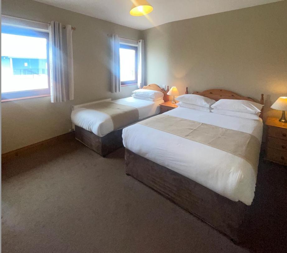 Dingle Harbour Nights Hotel Luaran gambar